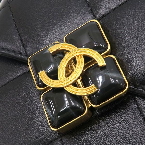 Chanel Quilted Chain Messenger — view 4
