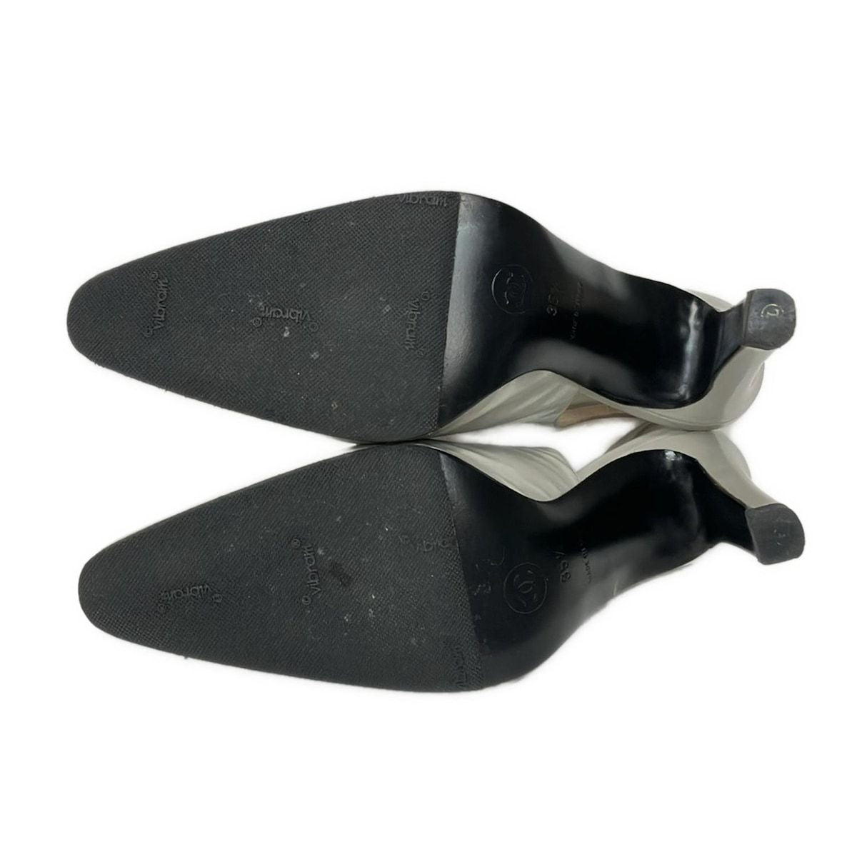 Chanel Sandals 35.5 Light Gray CC Logo Leather — view 4