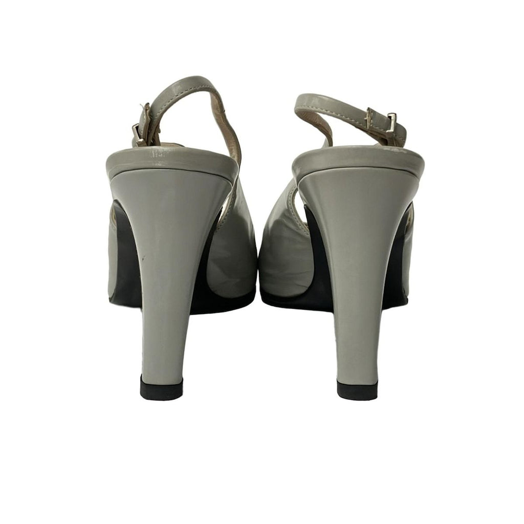 Chanel Sandals 35.5 Light Gray CC Logo Leather — view 3