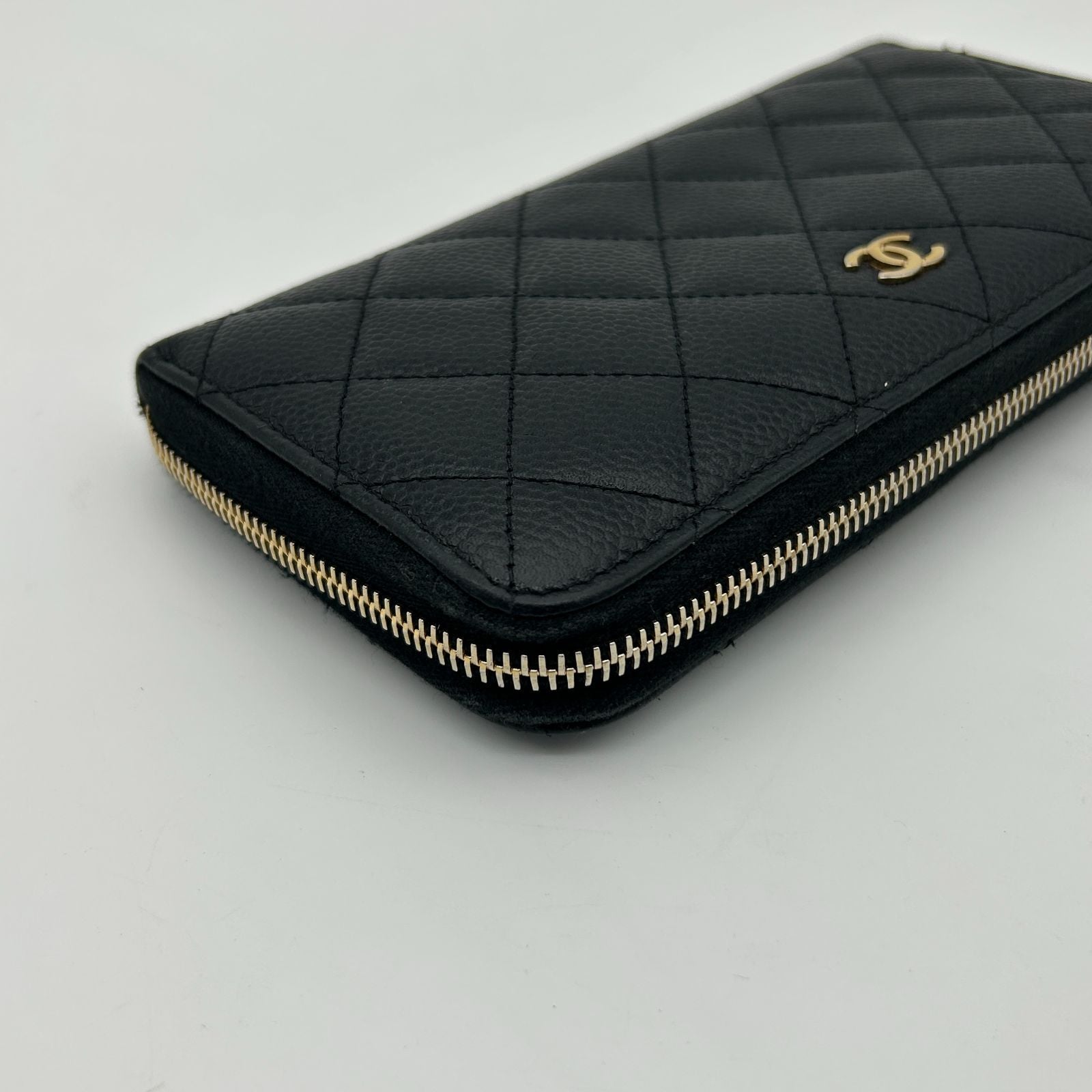 Chanel Wallet Quilted Caviar Leather Black — view 6