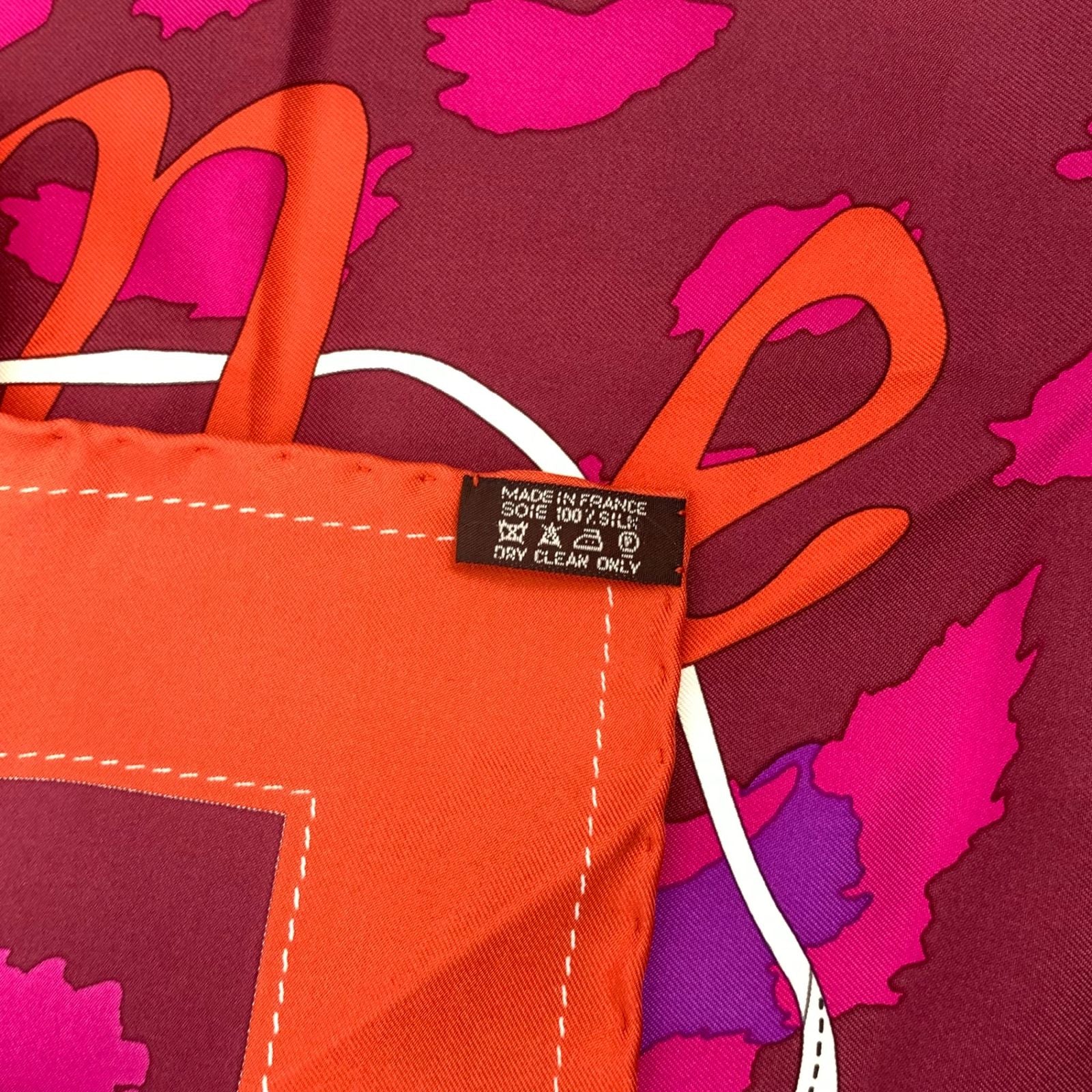 Hermes Carre 90 Monsieur Et Madame All Over Pattern Silk Scarf Multicolor — view 7