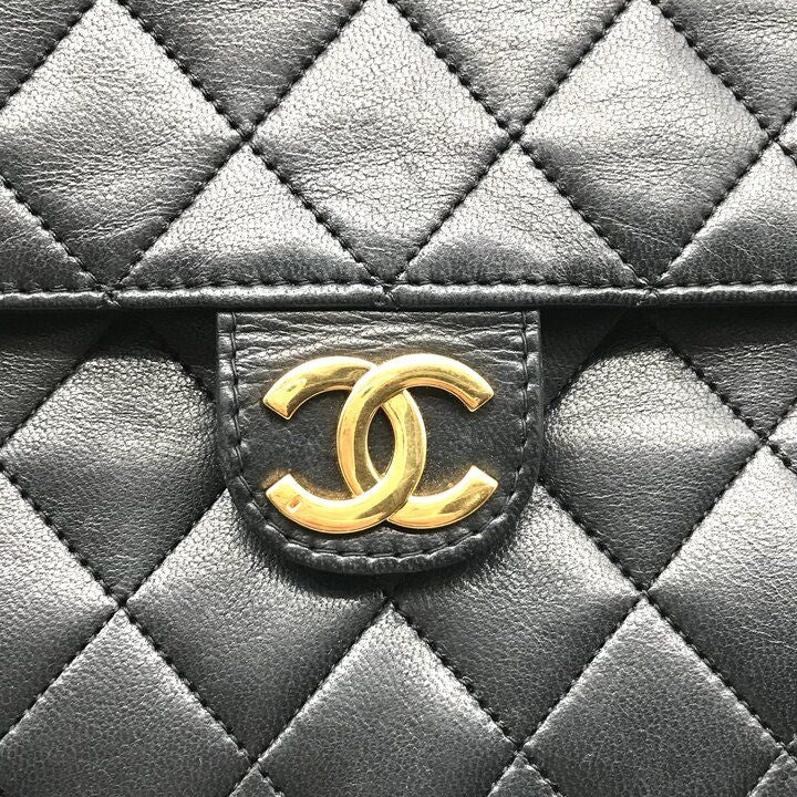 Chanel CC Logo Quilted Lambskin Chain Shoulder Bag Black — view 9