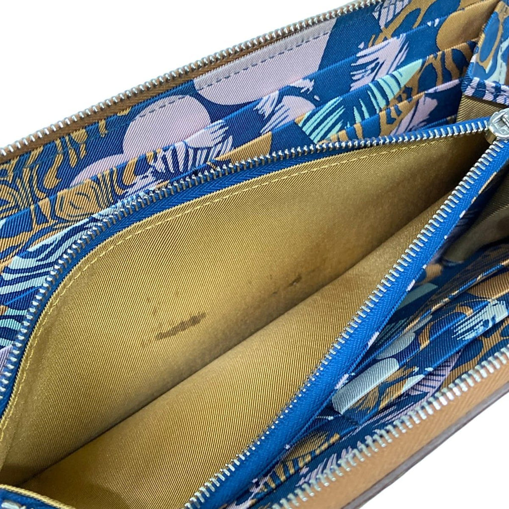 Hermes Wallet Azap Long Silk in Gold Zip Around — view 4