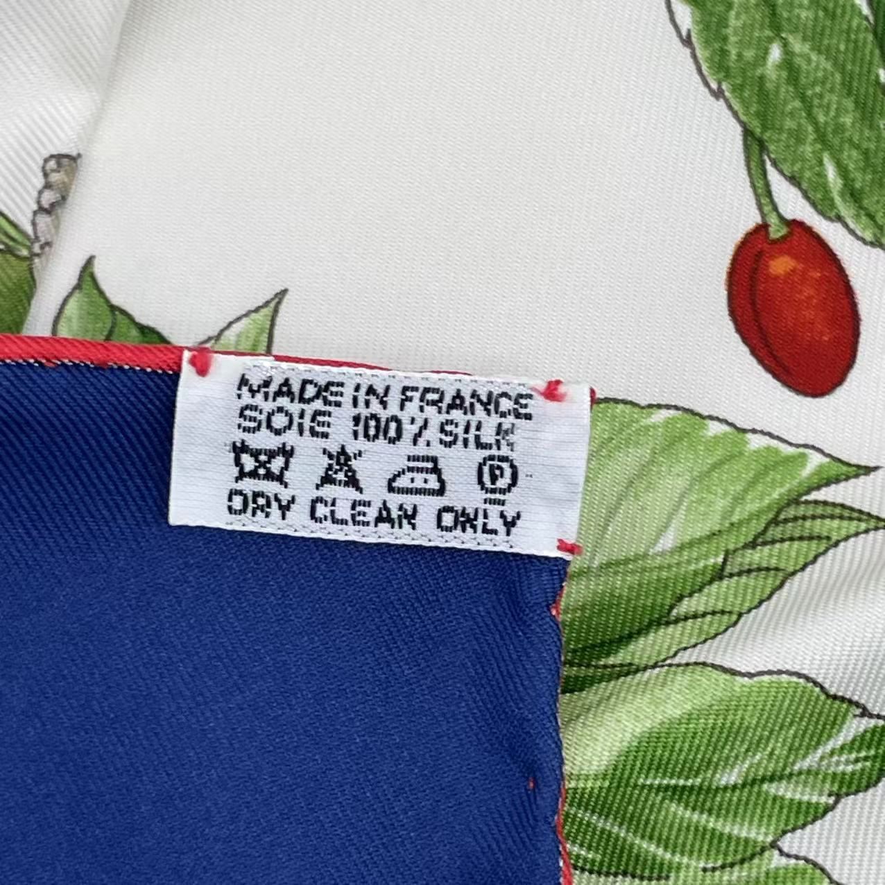 Hermes Carre 90 AU Coeur Des Bois in the Forest Scarf Silk Navy — view 8