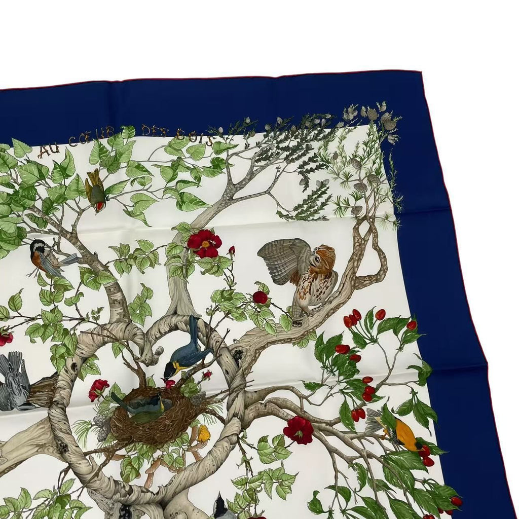 Hermes Carre 90 AU Coeur Des Bois in the Forest Scarf Silk Navy — view 4