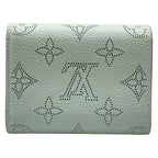 Louis Vuitton Trifold Wallet Mahina Portefeuille Iris XS Vert Rag-n Leather — view 2