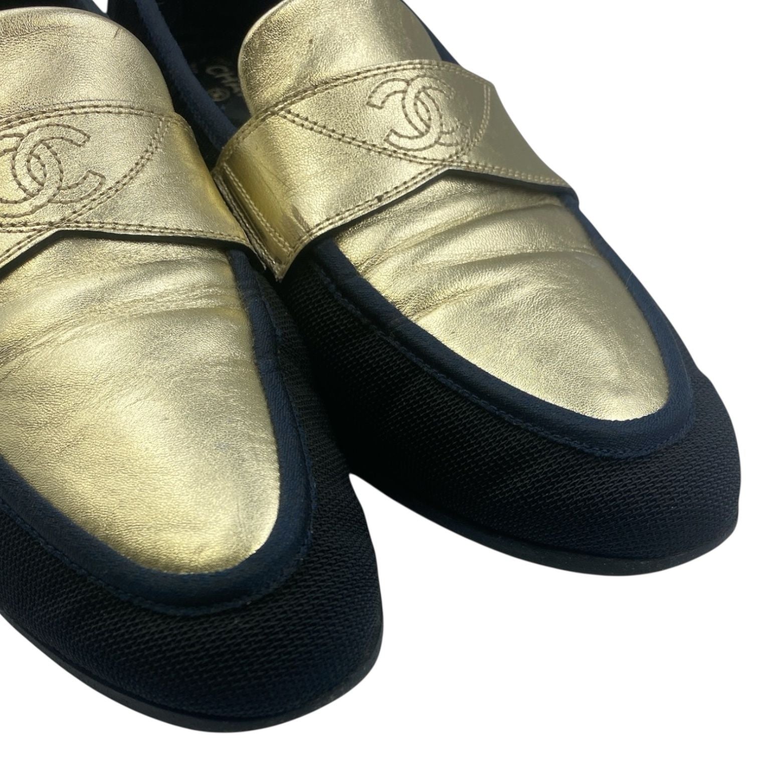 Chanel Loafers Shoes Leather CC Logo Mesh Gold Black — view 4