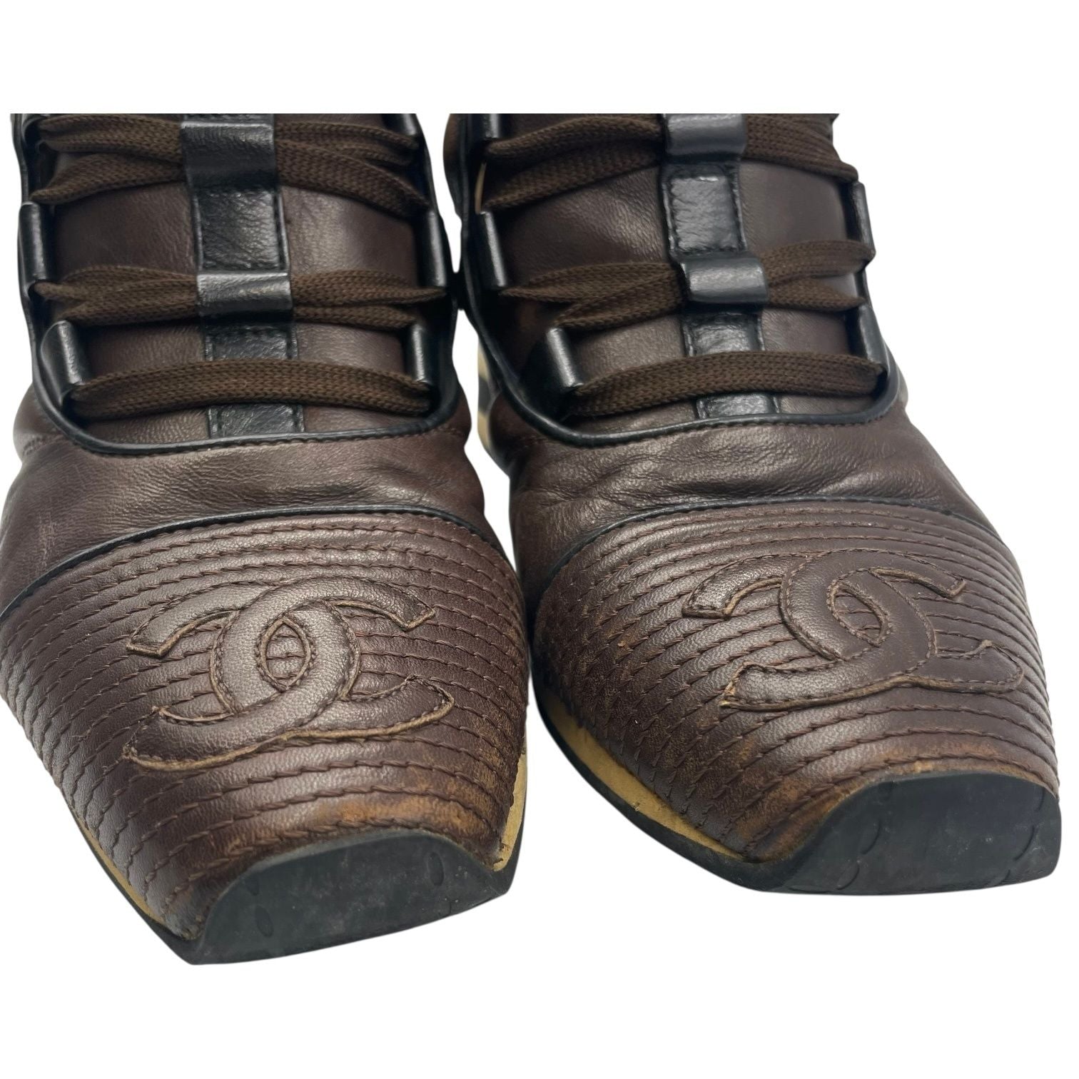 Chanel Sneakers Leather CC Logo Lace Up Brown — view 5
