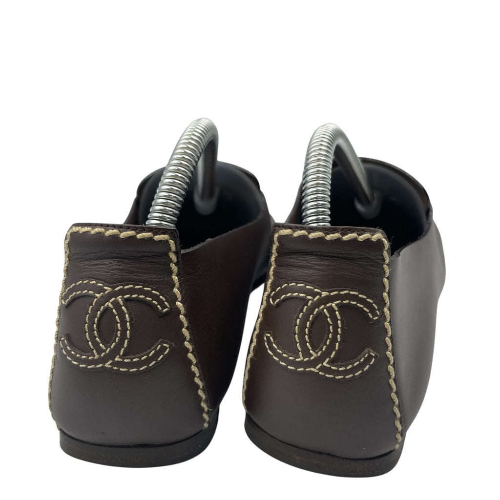Chanel Loafers Leather CC Logo Brown — view 5
