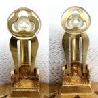Chanel Earrings CC Logo Vintage Gold Plated — view 3