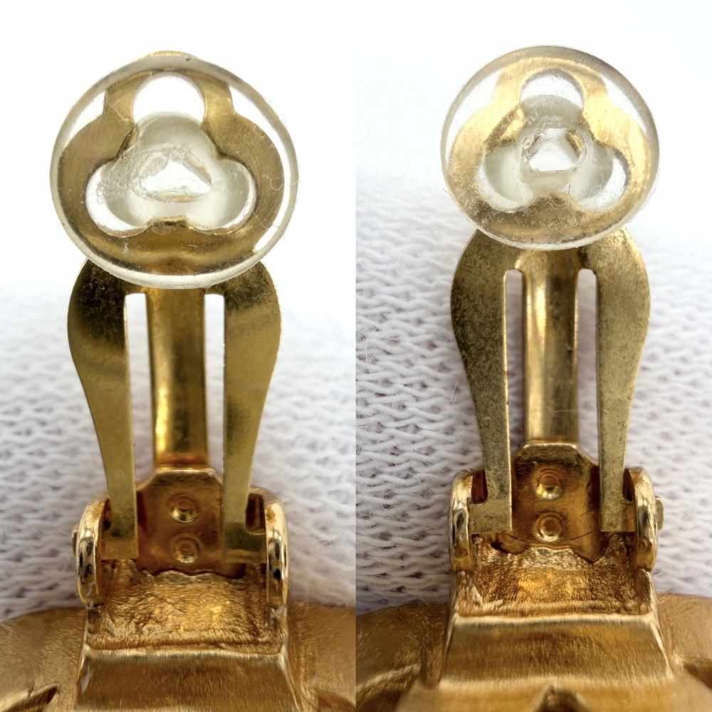 Chanel Earrings CC Logo Vintage Gold Plated — view 3