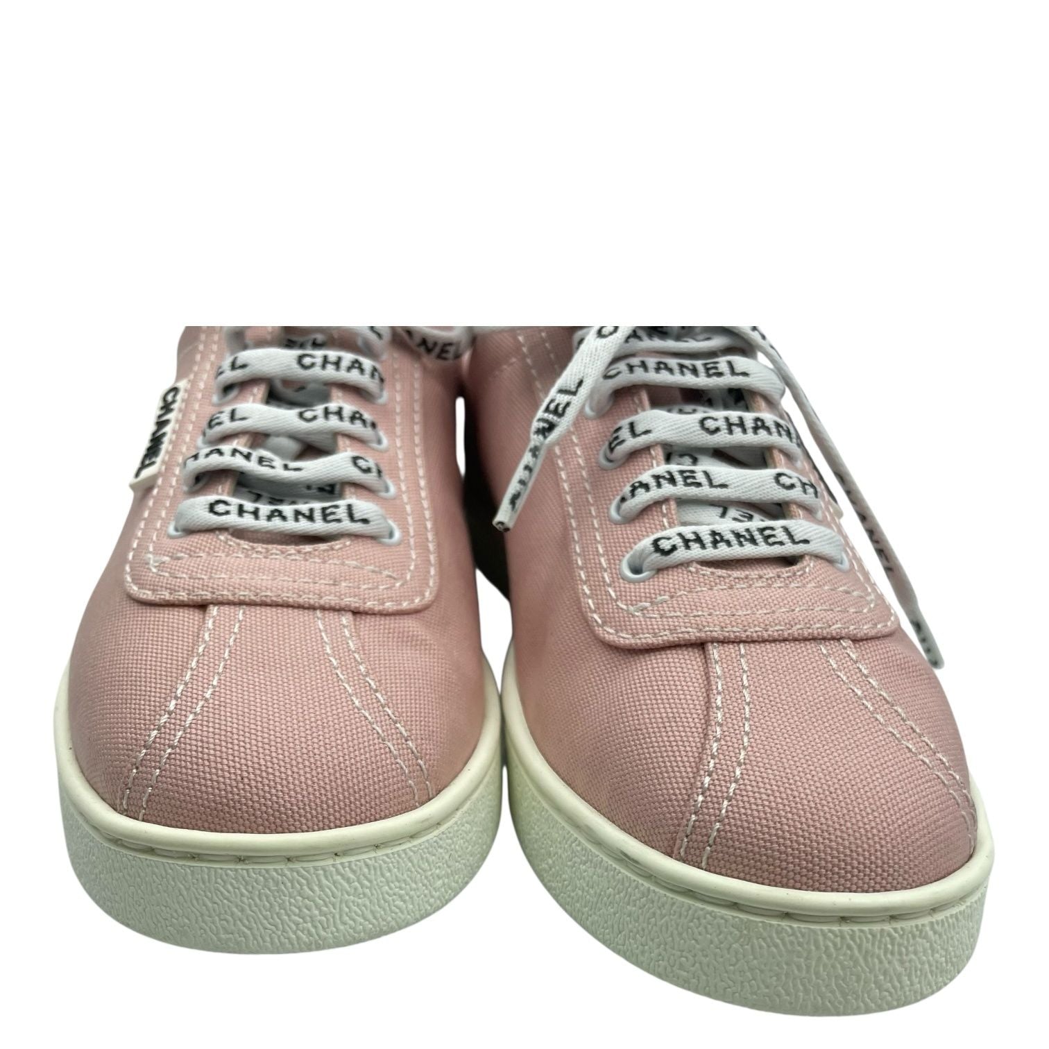 Chanel Low Cut Sneakers CC Logo Canvas Pink — view 5