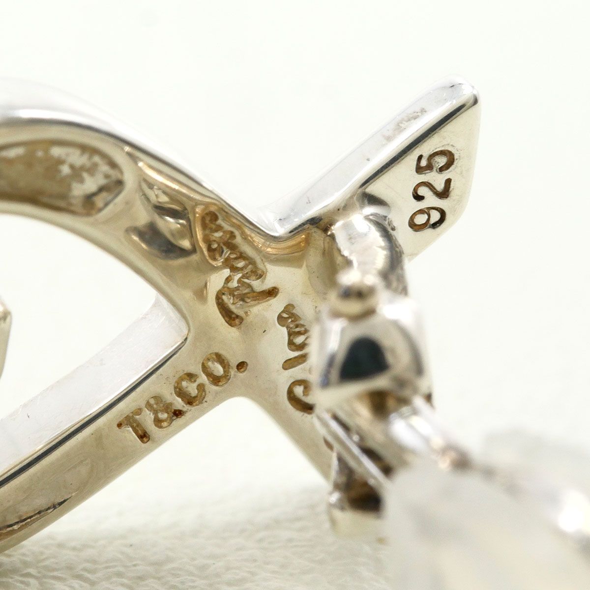 Tiffany & Co Loving Heart 925 Sterling Silver Earrings Clip on — view 4