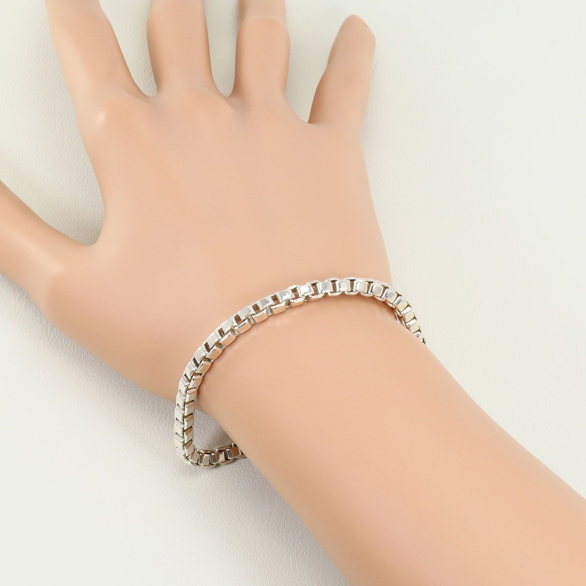 Tiffany & Co Venetian 925 Sterling Silver Bracelet 17.5 cm — view 4