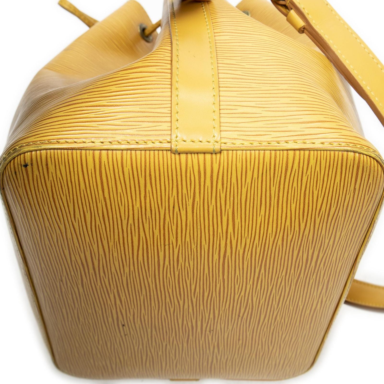 Louis Vuitton Noe Yellow — view 7