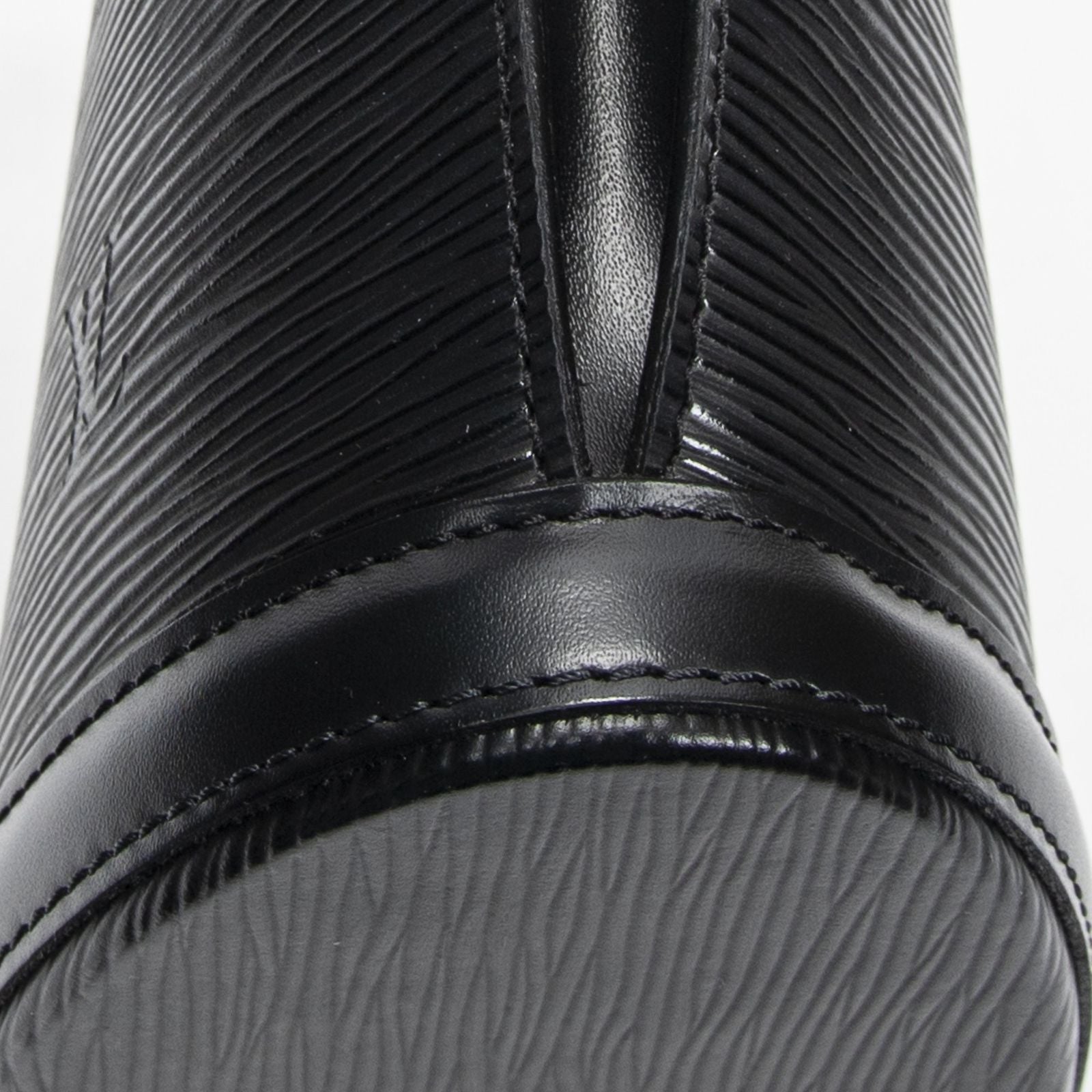 Louis Vuitton Saint Jacques Long Strap Black Epi Messenger — view 7