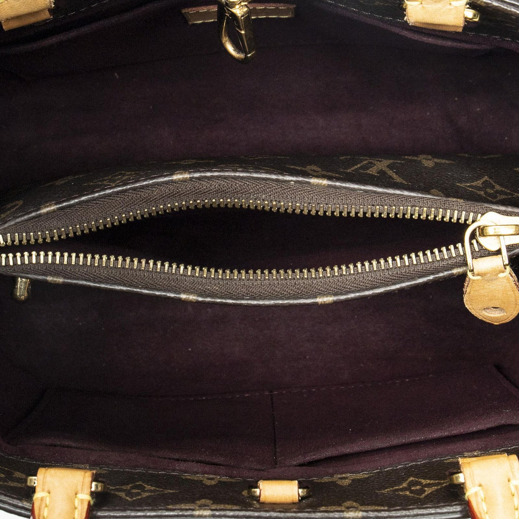 Louis Vuitton Montaigne Brown Monogram Canvas Messenger — view 9