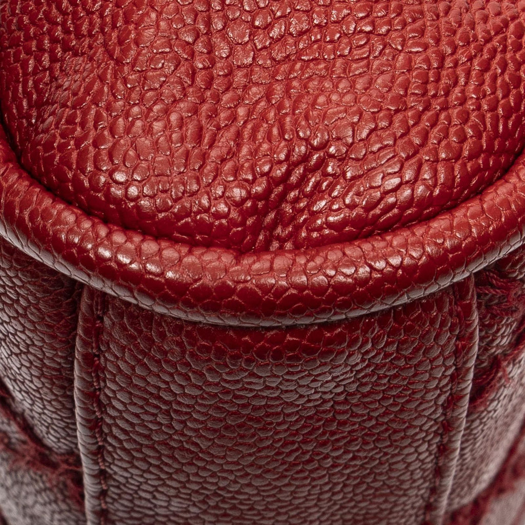 Chanel CC Ultimate Stitch Chain Round Flap Red Quilted Caviar Leather — view 7