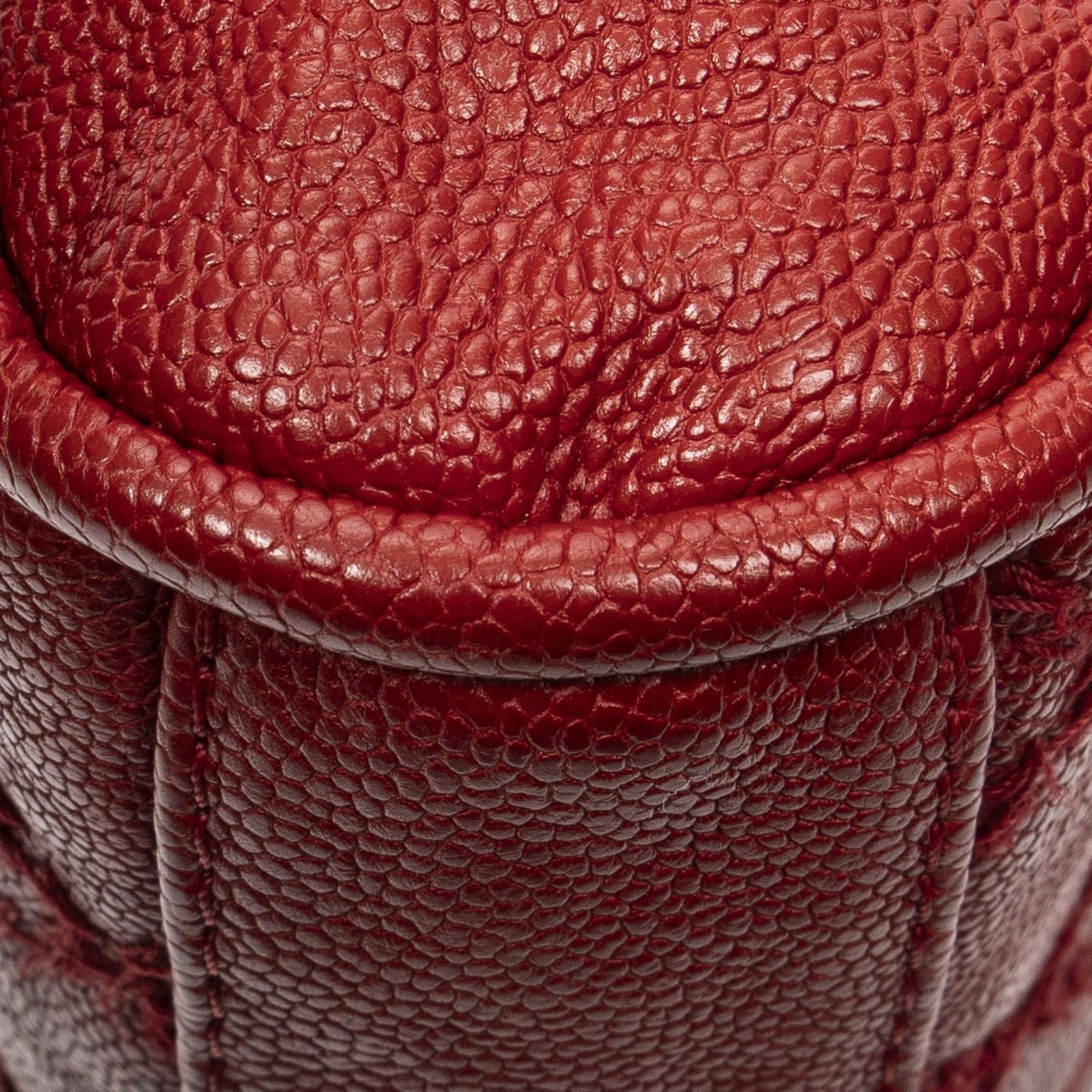 Chanel CC Ultimate Stitch Chain Round Flap Red Quilted Caviar Leather — view 7