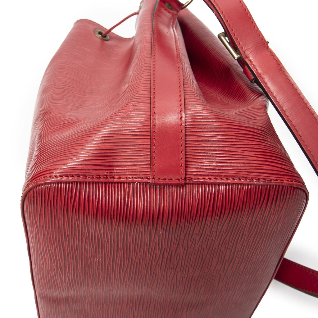 Louis Vuitton Noe Red — view 7