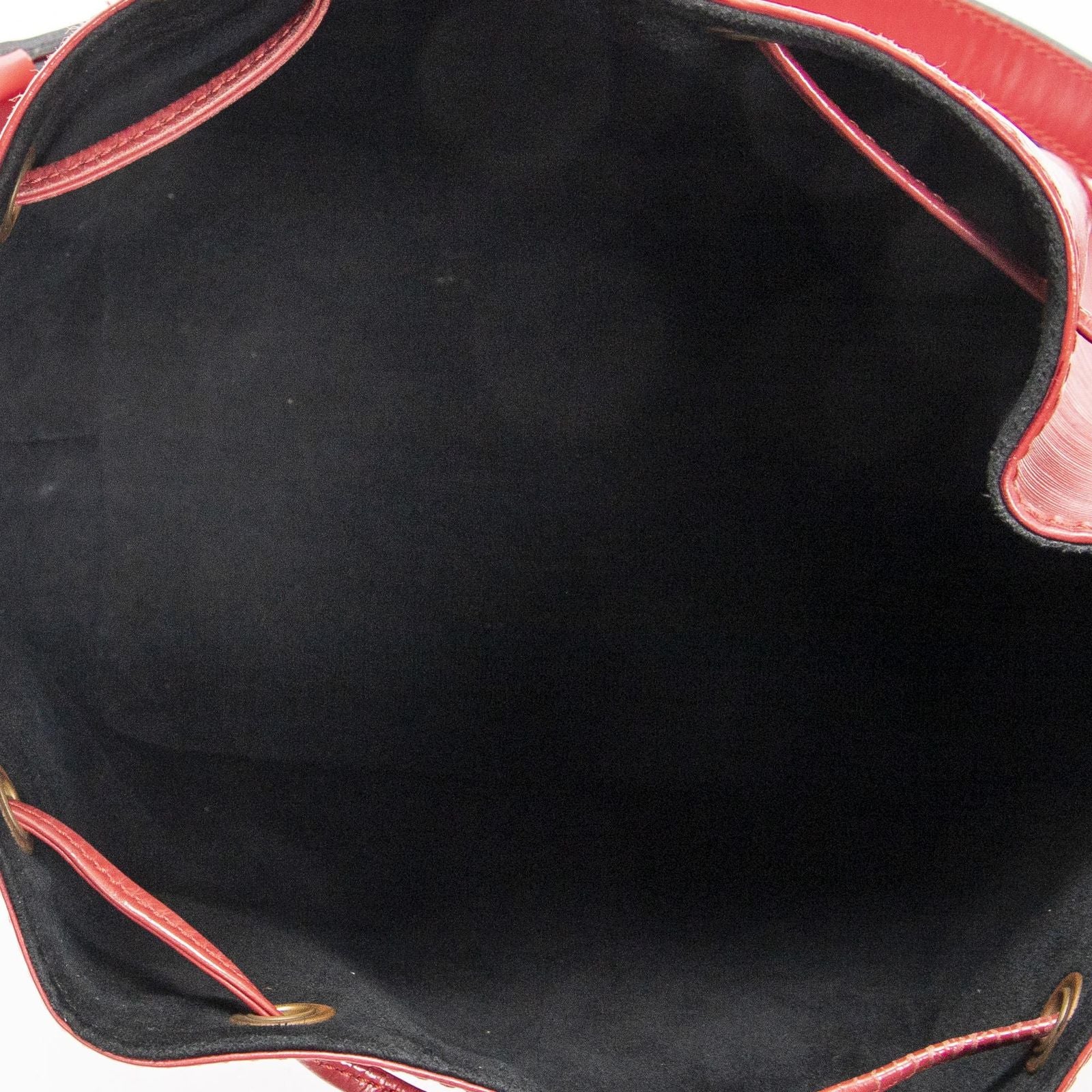 Louis Vuitton Noe Red — view 9