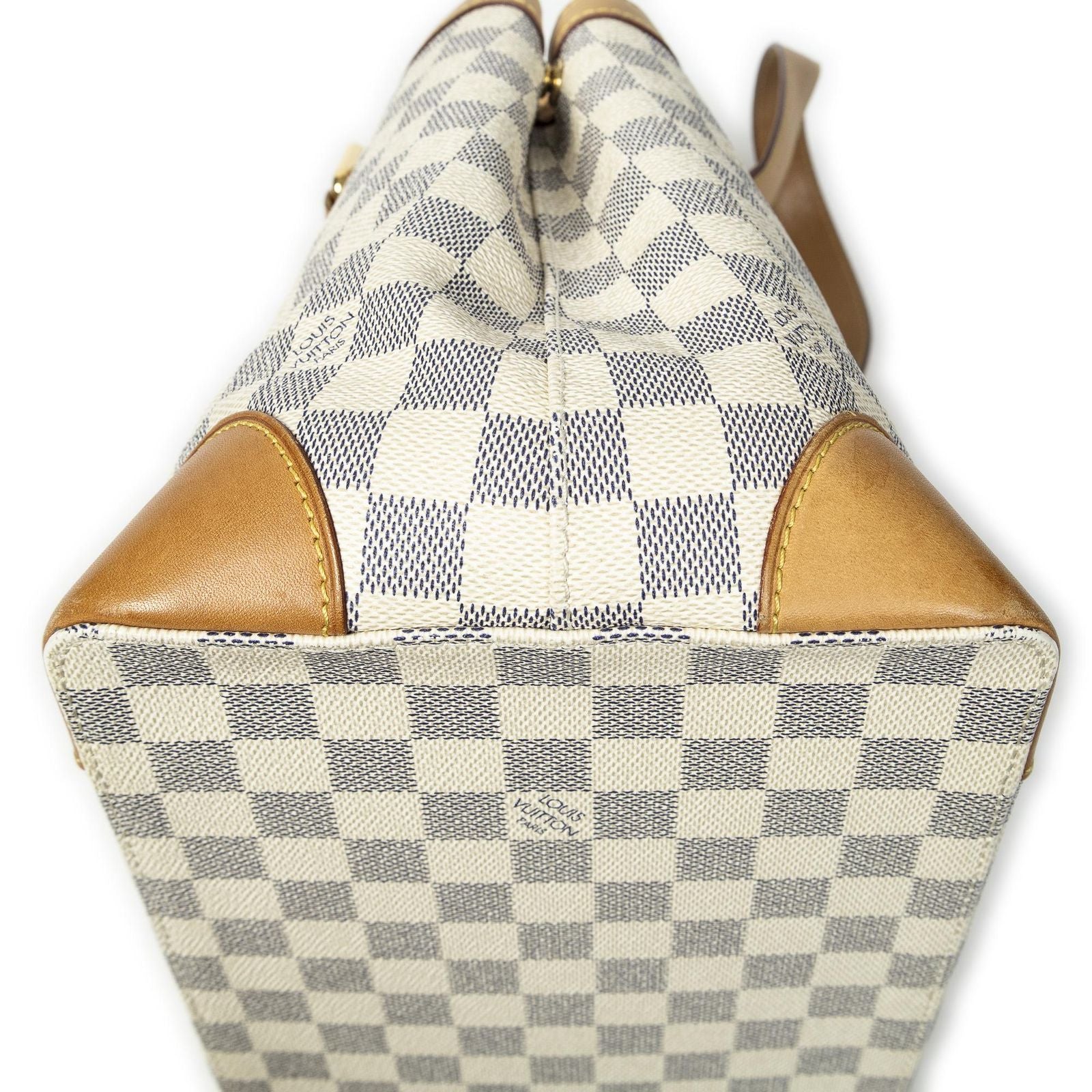 Louis Vuitton Hampstead Ivory Damier Azur Tote — view 8