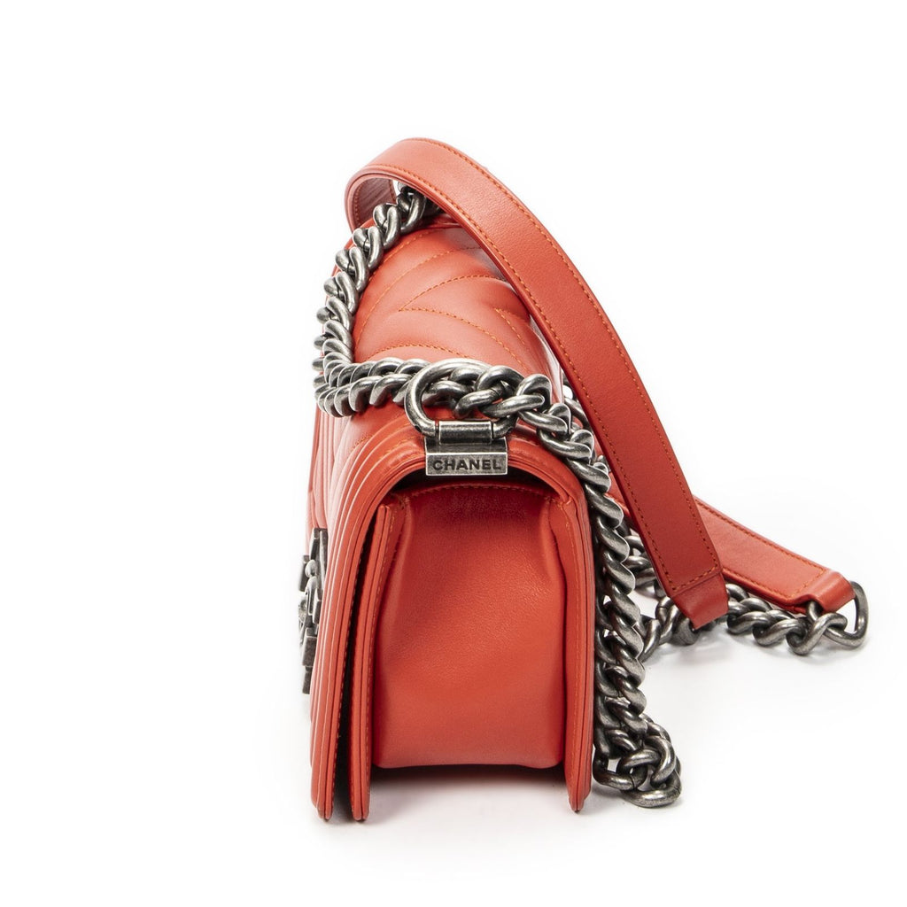 Chanel Small Boy Bag Orange Quilted Blanc Lambskin Leather — view 3
