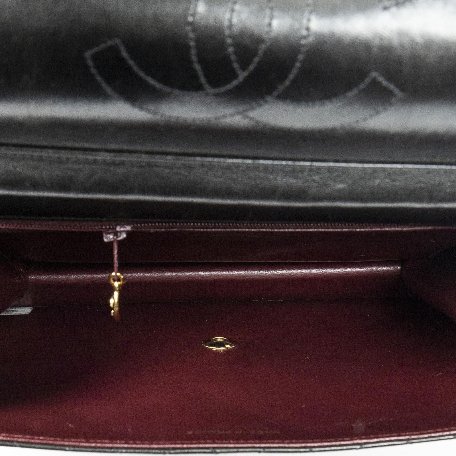 Chanel Vintage Pushlock Straight Flap Black Quilted Lambskin Leather — view 9