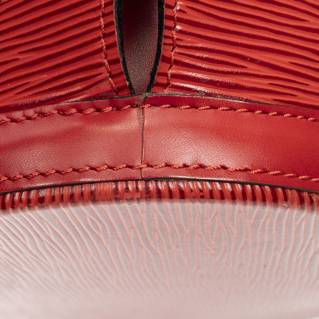 Louis Vuitton Saint Jacques Shoppingred Epi Messenger — view 8