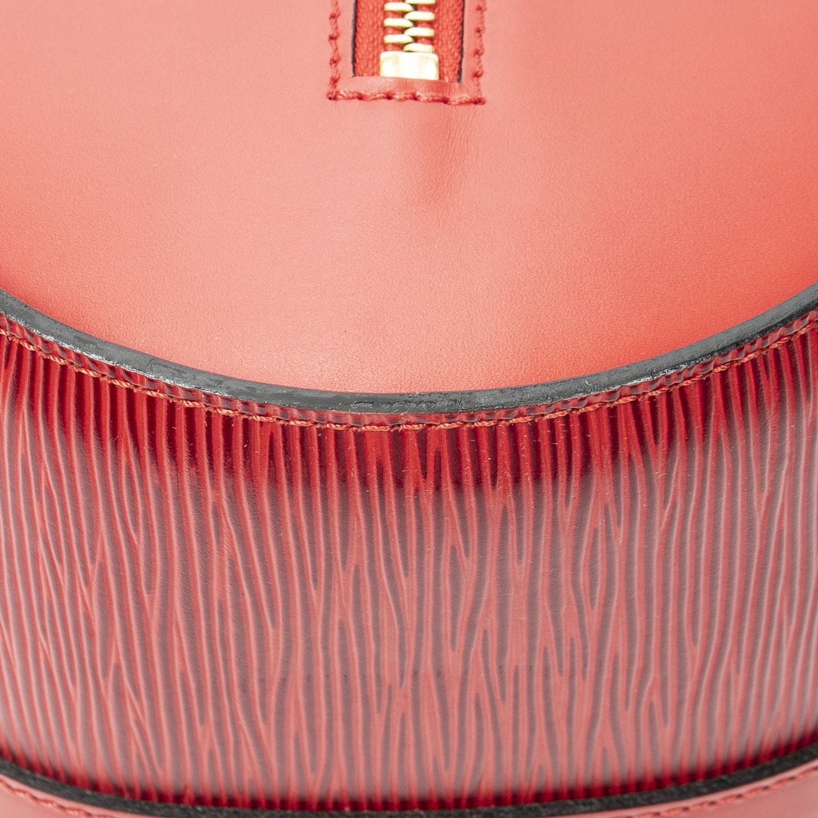Louis Vuitton Soufflo Red — view 7