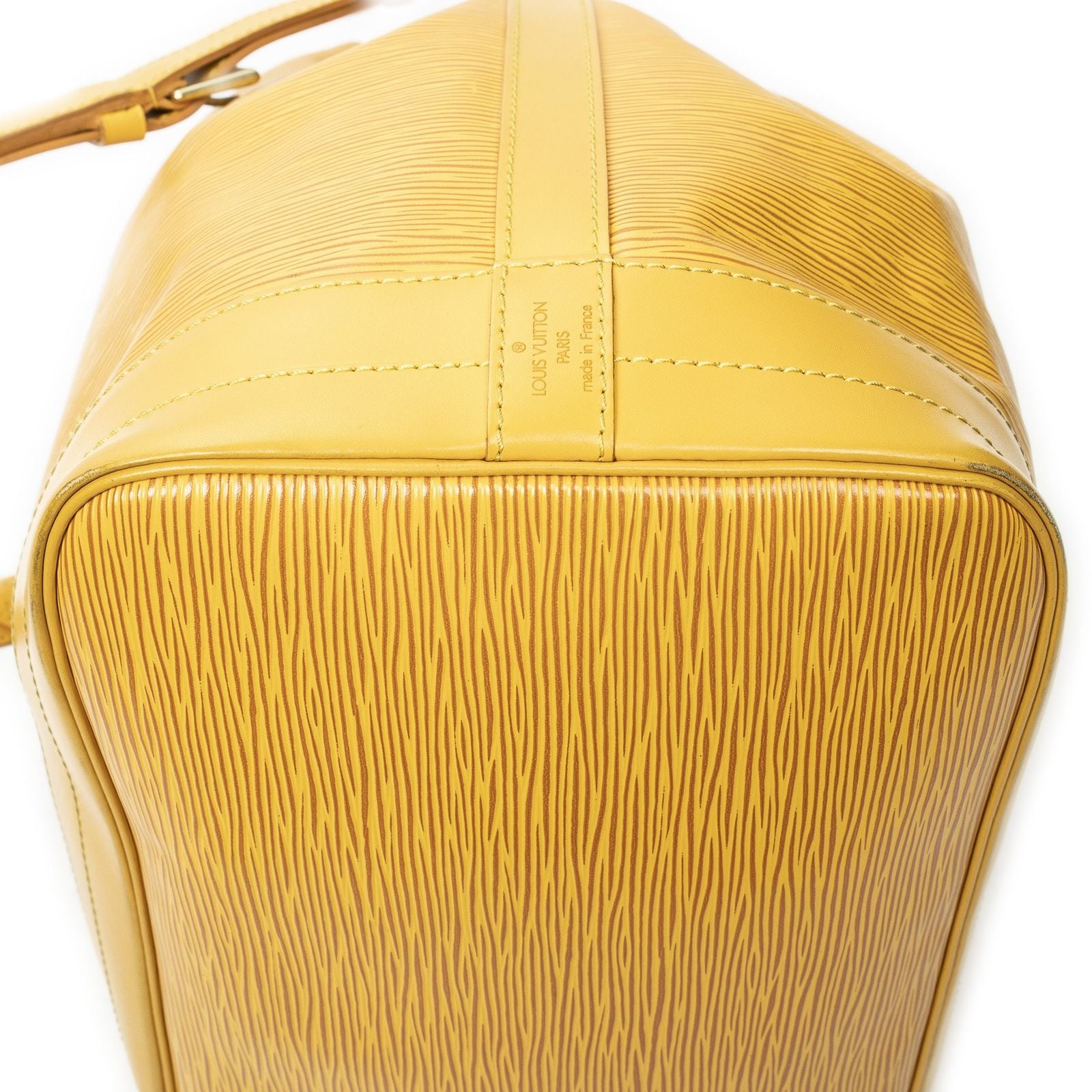 Louis Vuitton Noe Yellow — view 8