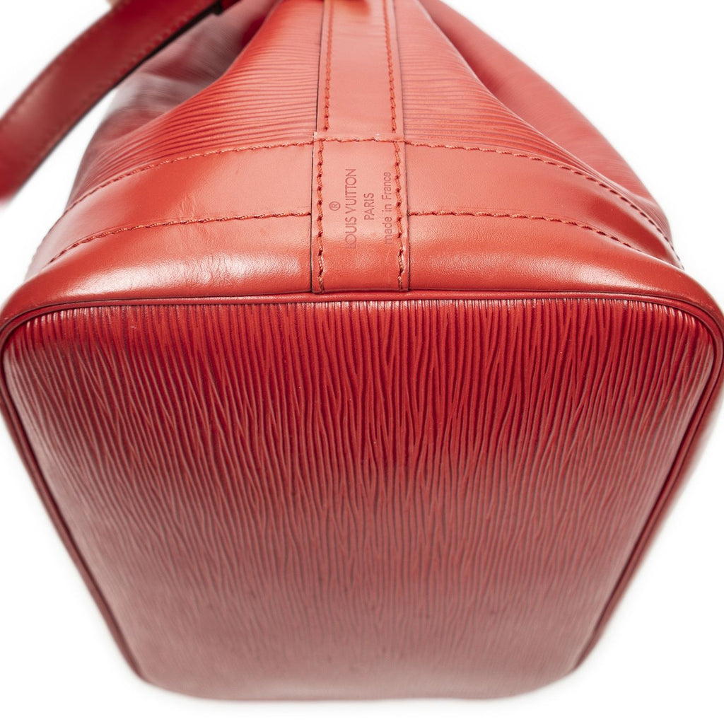 Louis Vuitton Noe Red — view 8