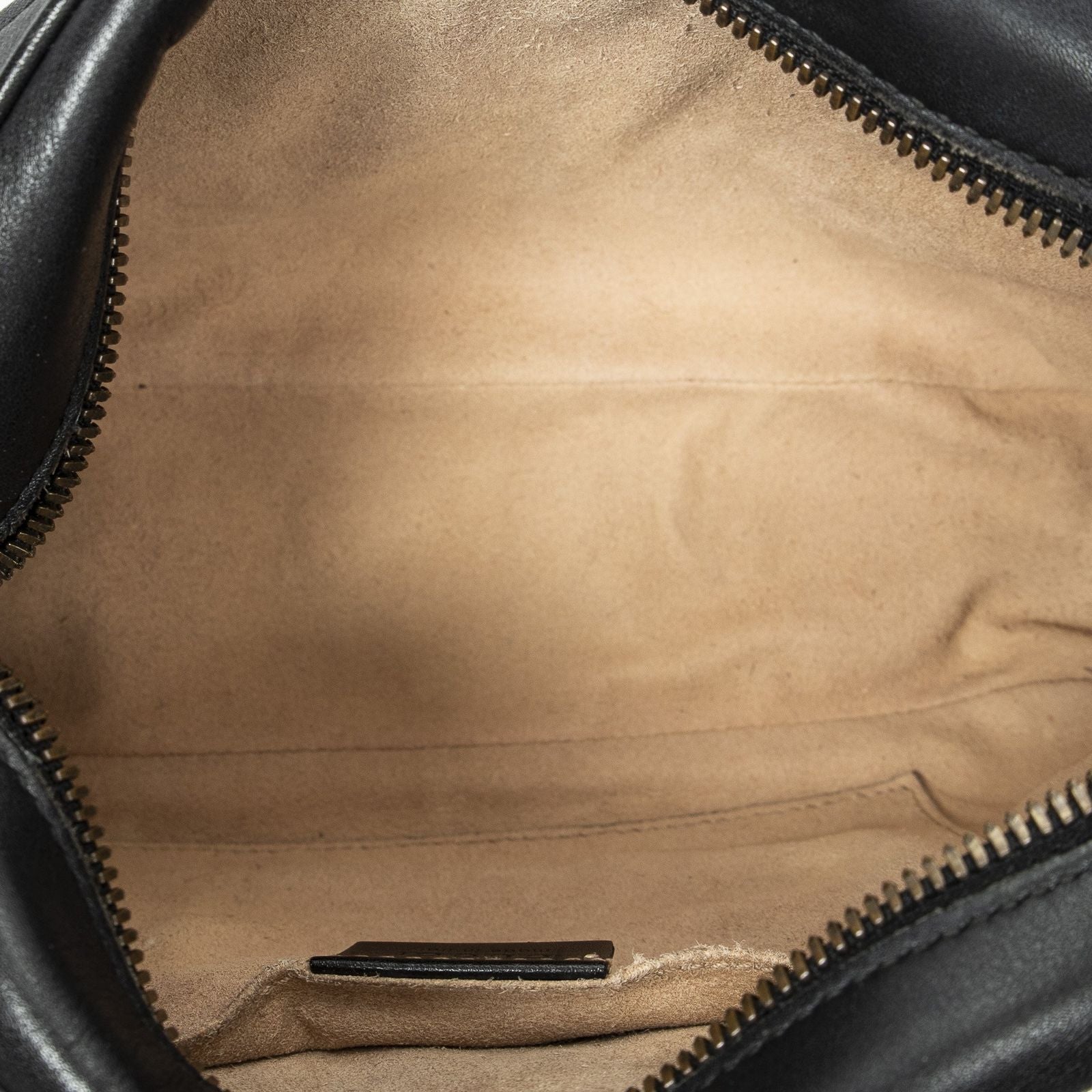 Gucci Small GG Marmont Chain Crossbody Black Matelasse Chez Blanc Leather — view 9