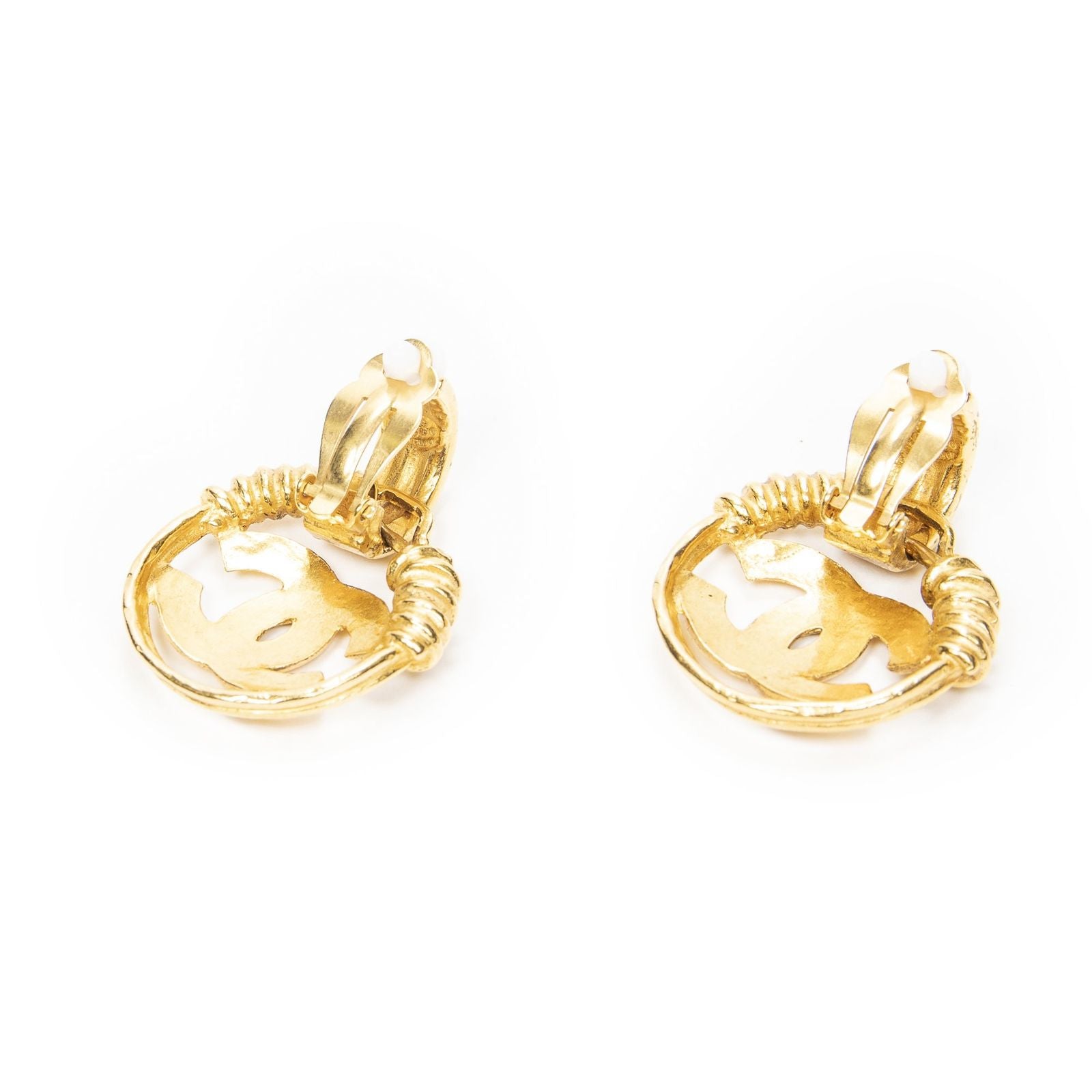 Chanel CC Logo Round Clip Type Earrings Gold Plated — view 2