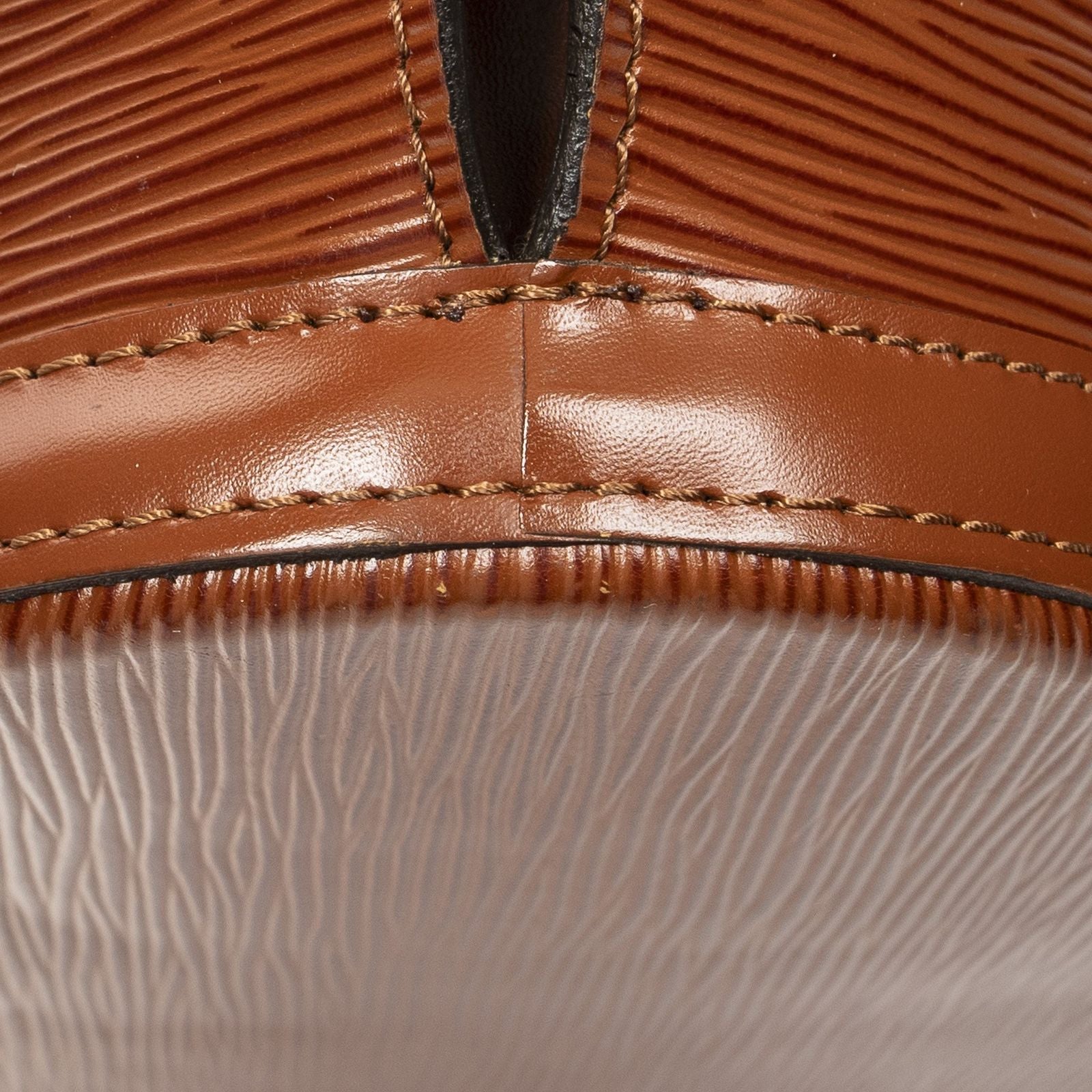 Louis Vuitton Saint Jacques Shopping Tan Epi Messenger — view 8