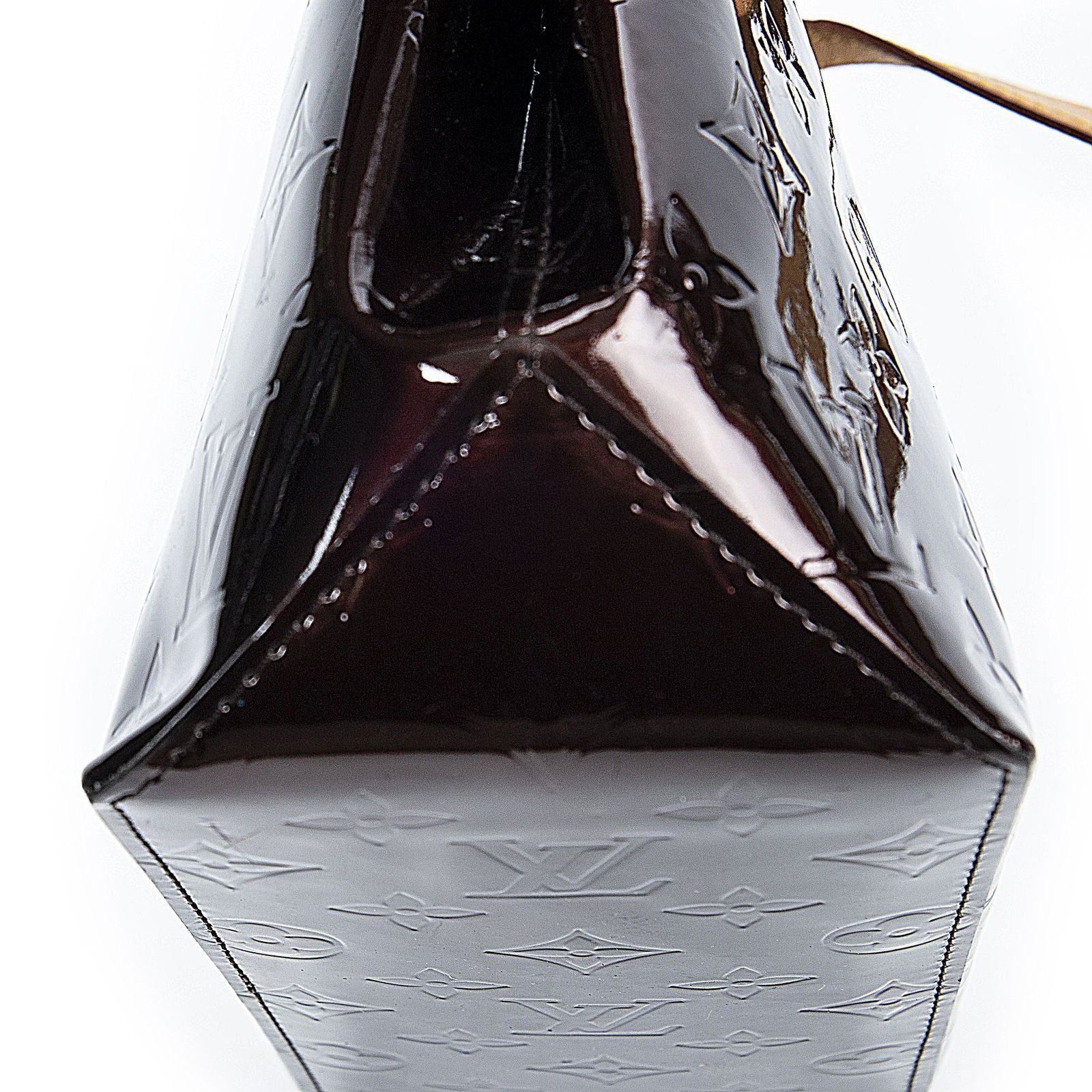 Louis Vuitton Tall Amarante Monogram Vernis — view 7