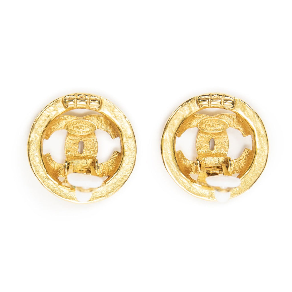 Chanel CC Logo Round Clip Type Earrings Gold Plated — view 3