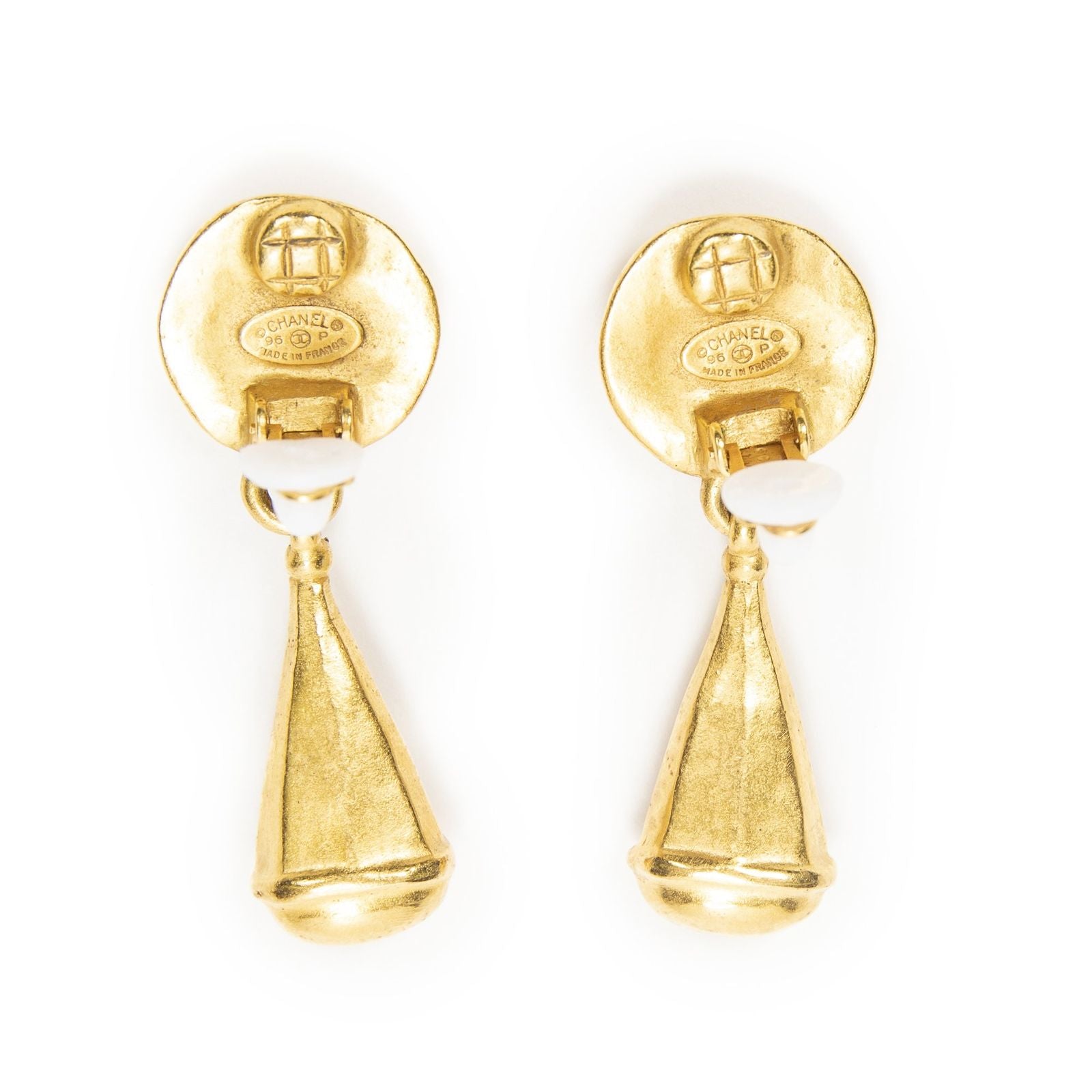 Chanel CC Logo Round Clip Type Earrings Gold Plated — view 3
