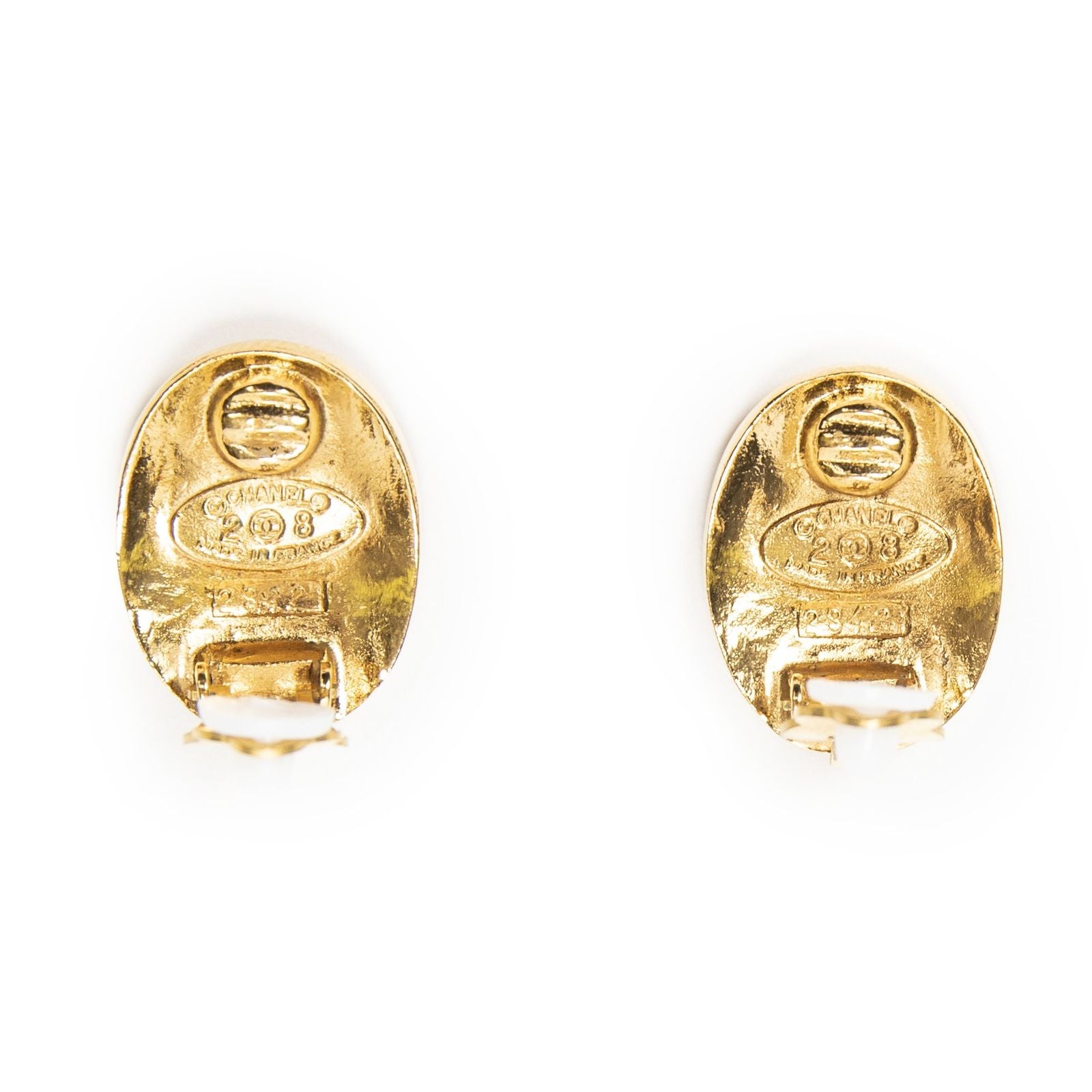 Chanel CC Oval Clip on Earrings Gold Plated — view 3