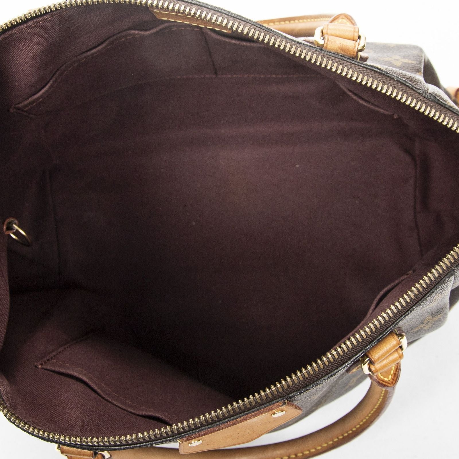 Louis Vuitton Turenne Brown Monogram Canvas Messenger — view 9