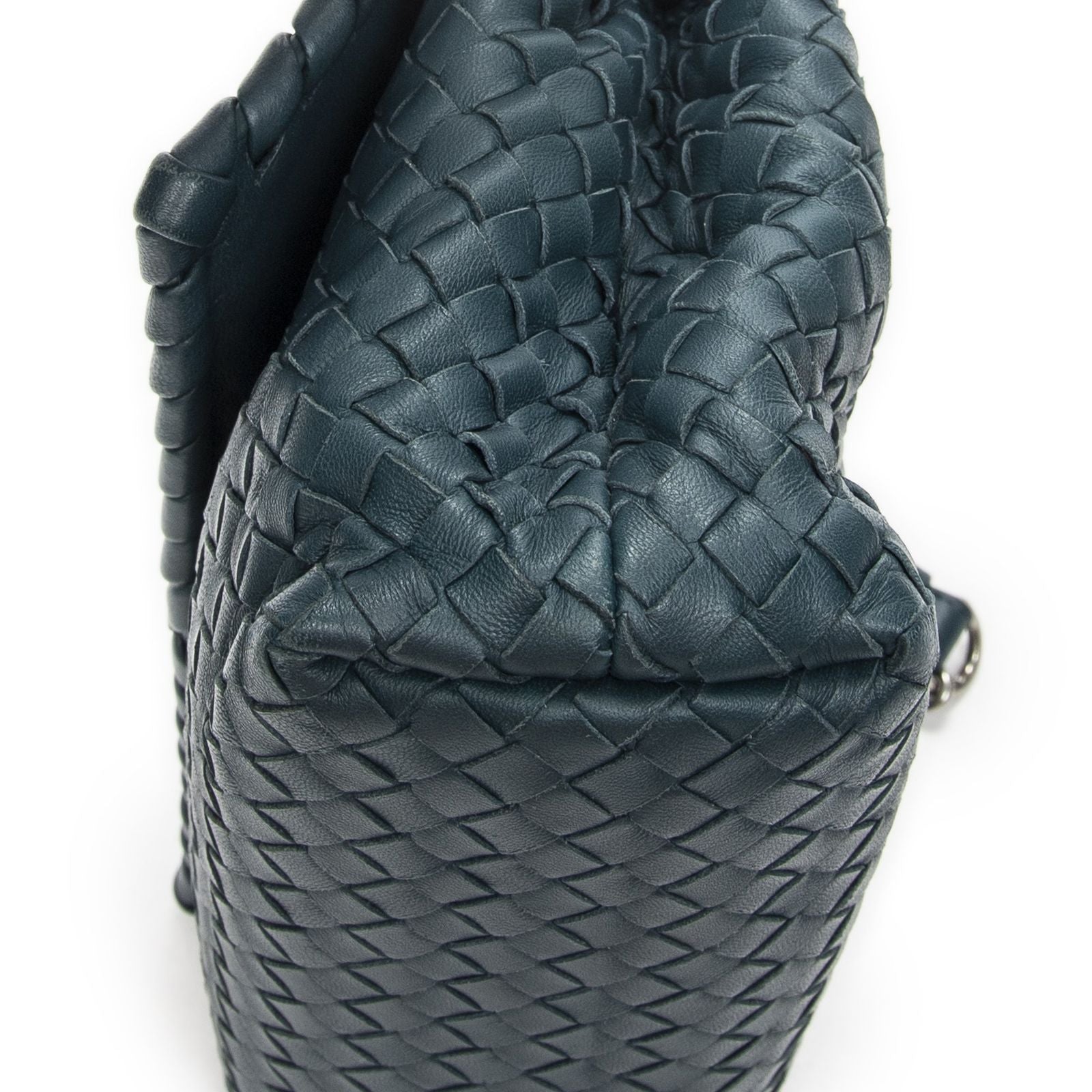 Bottega Venetamedium Olimpia Green Intrecciato Leather Messenger — view 8