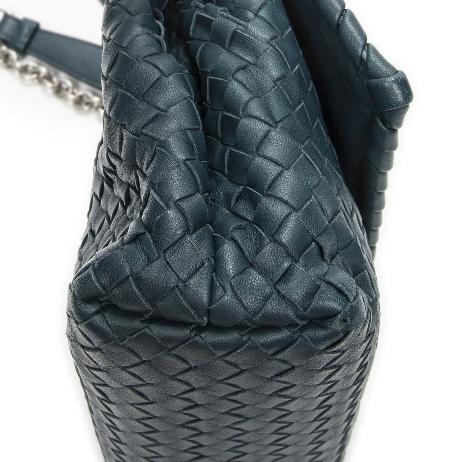 Bottega Venetamedium Olimpia Green Intrecciato Leather Messenger — view 7