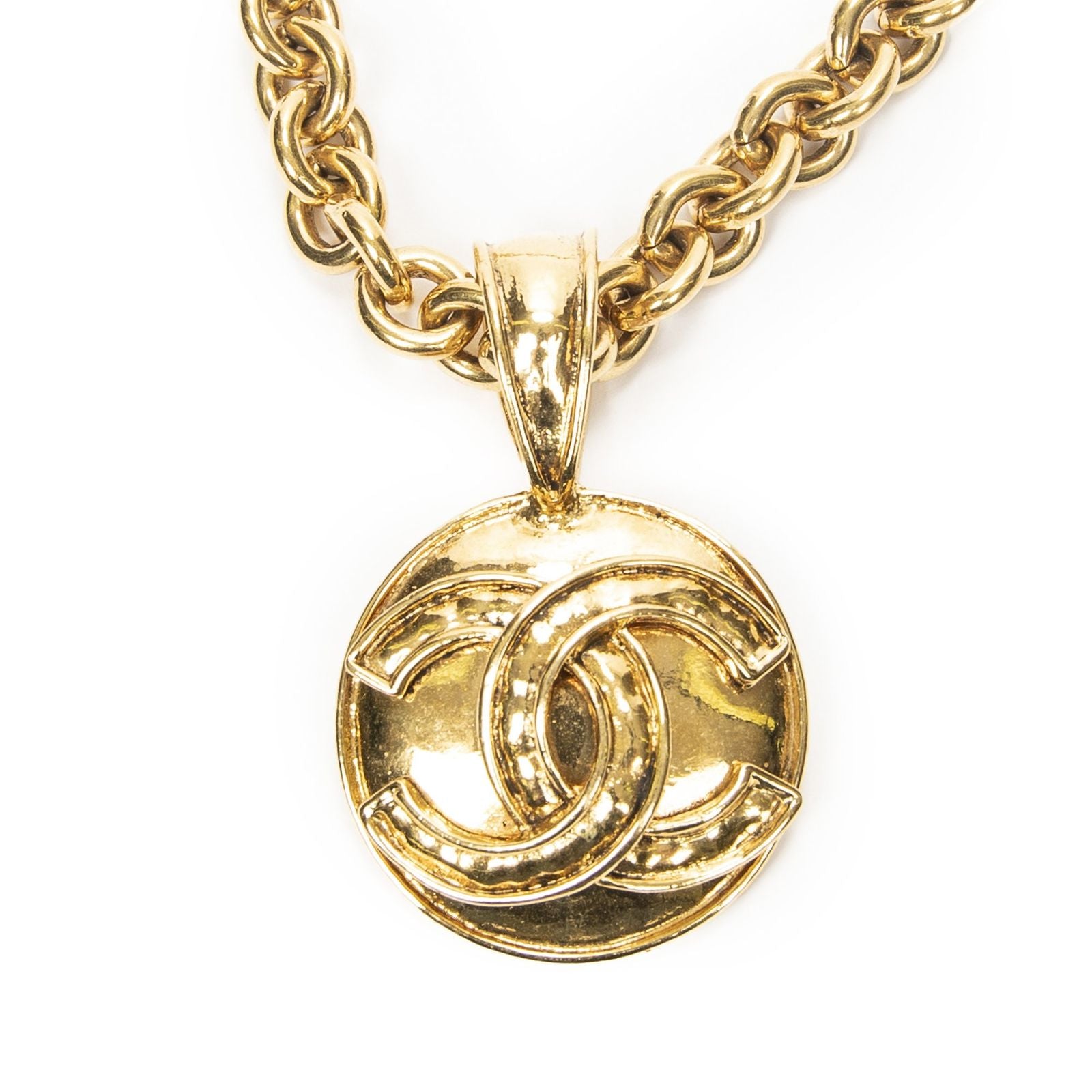 Chanel CC Round Pendant Chain Necklace Gold Plated — view 2