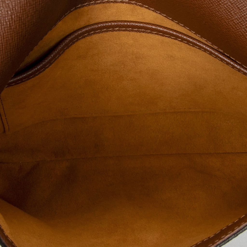 Louis Vuitton Musette Tango Brown Monogram Canvas Messenger — view 9