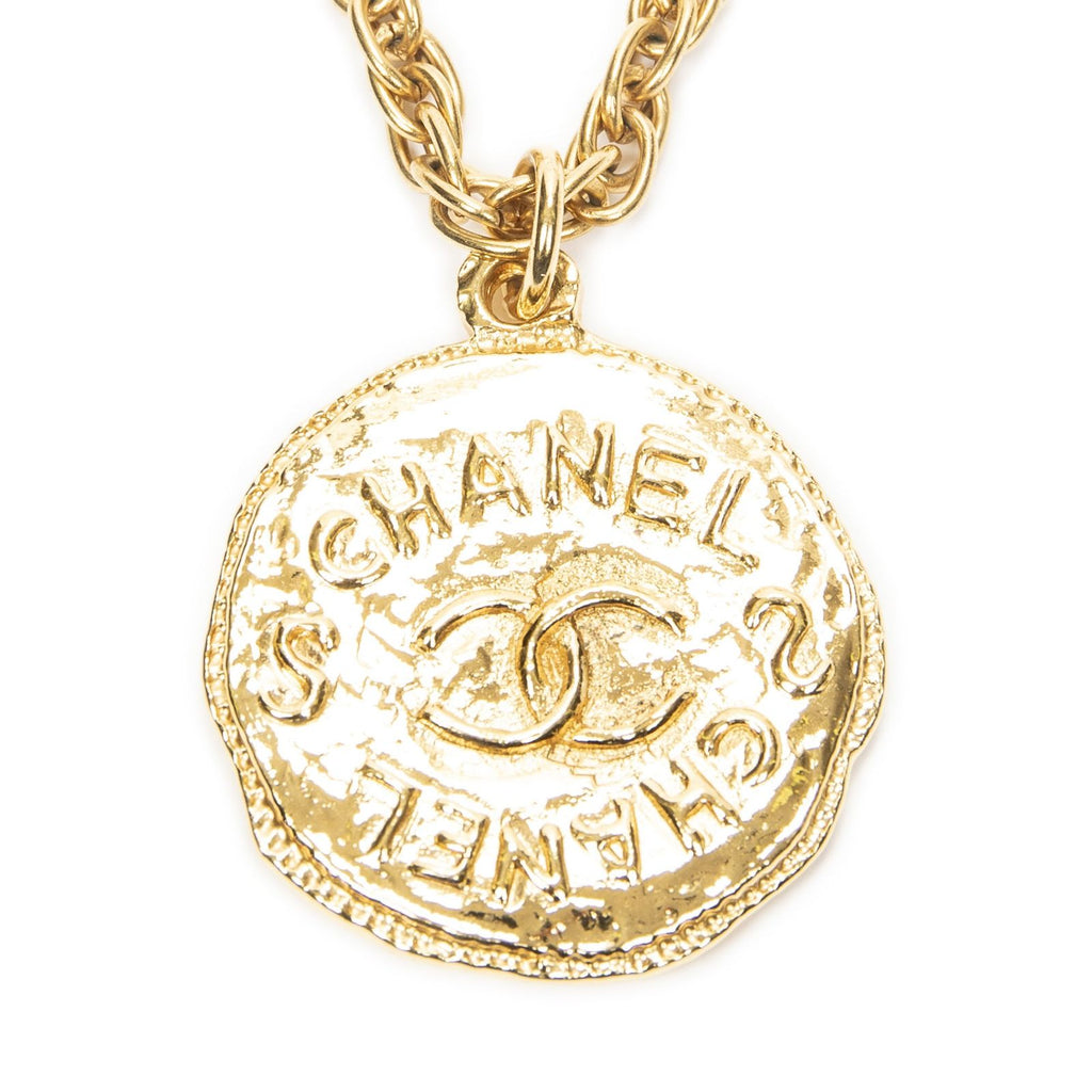 Chanel CC Round Pendant Chain Necklace Gold Plated — view 2