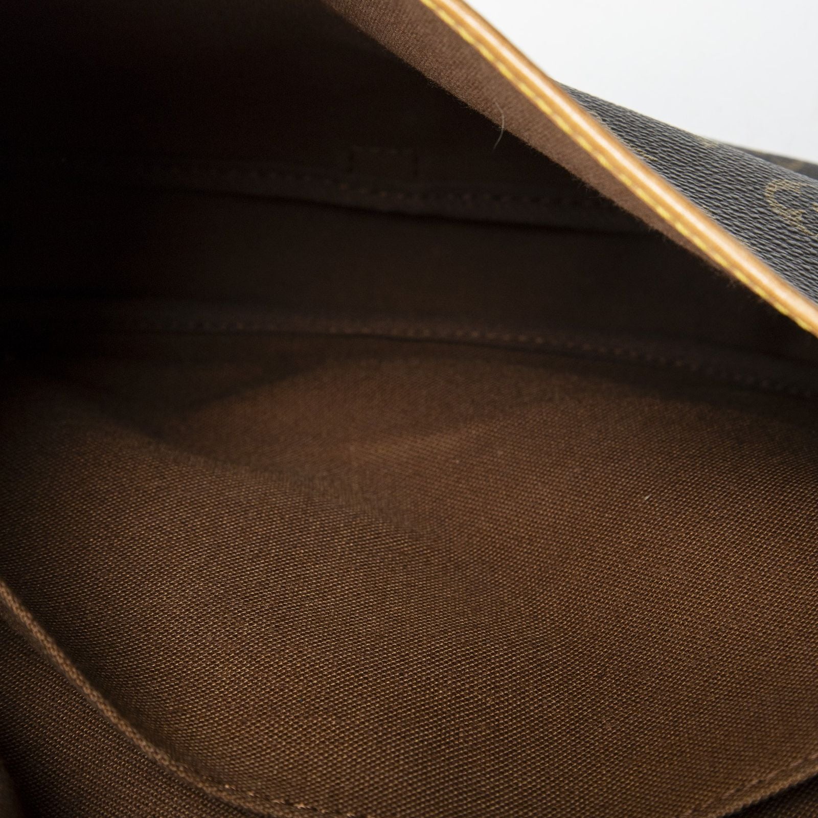 Louis Vuitton Saumur Brown Monogram Canvas — view 9