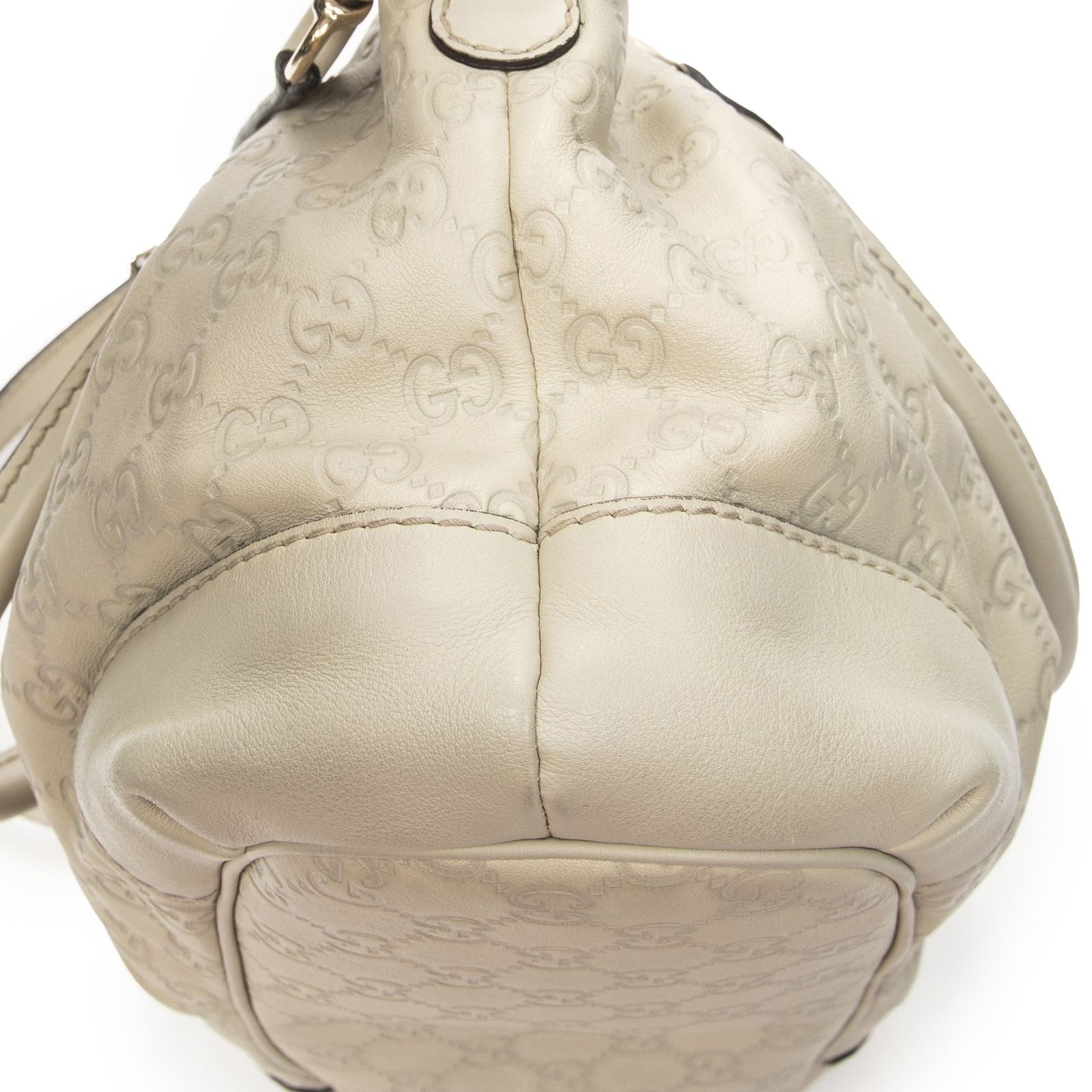 Gucci Sukey Top Handle Ivory Guccissima — view 8