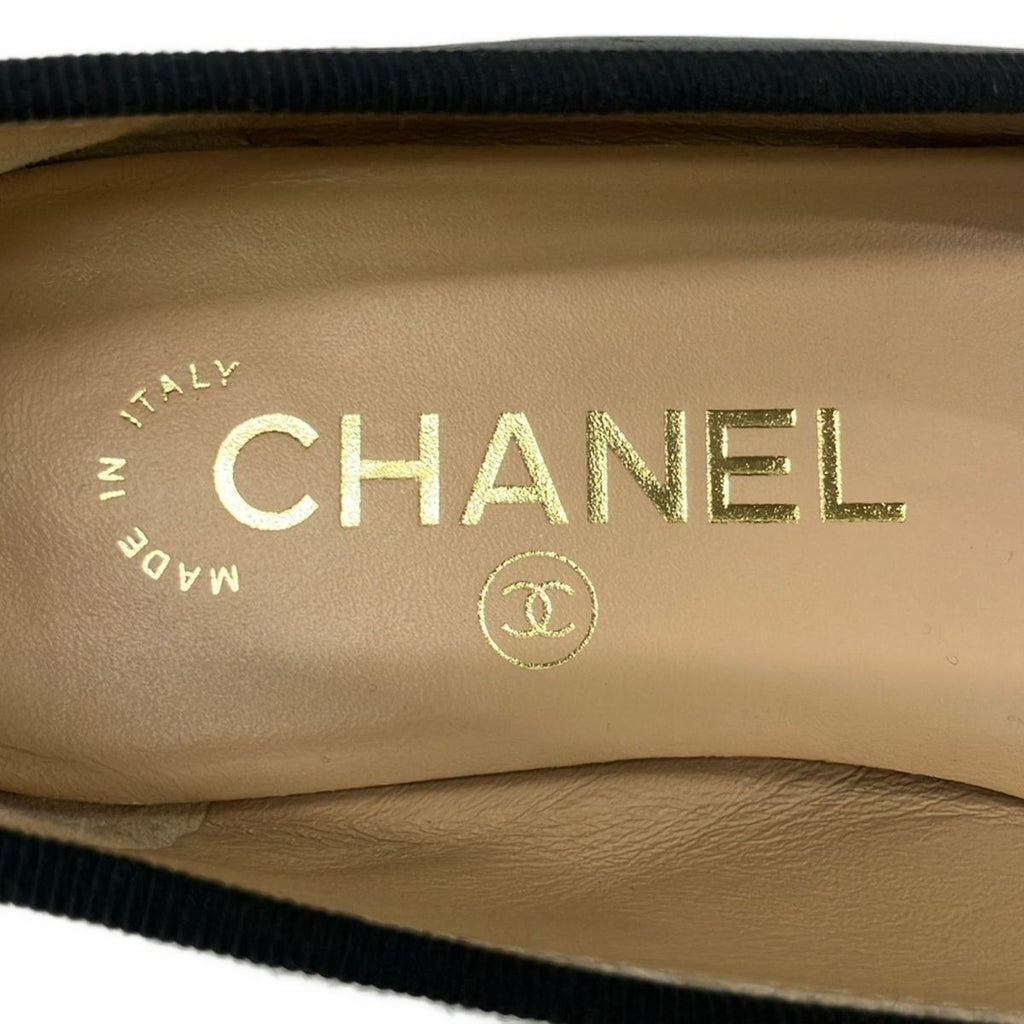 Chanel Flat Shoes 35.5 C Black Ribbon CC Logo Leather Lambskin — view 5