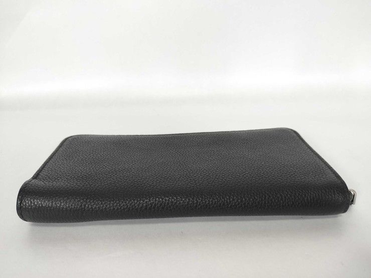 Louis Vuitton Wallet LV Aerogram Zippy Horizontal Black Calf Leather Zip Around — view 4