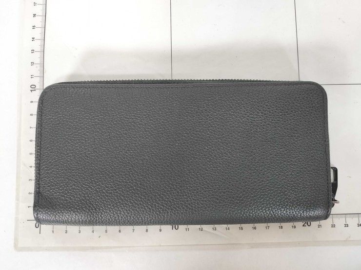 Louis Vuitton Wallet LV Aerogram Zippy Horizontal Black Calf Leather Zip Around — view 2